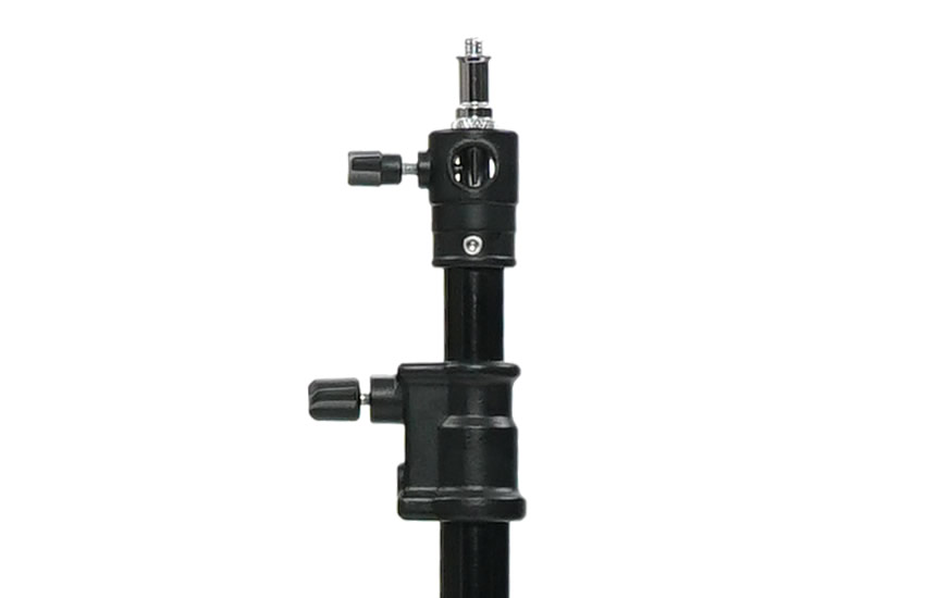 Spigot w 1/4 and 3/8 screws